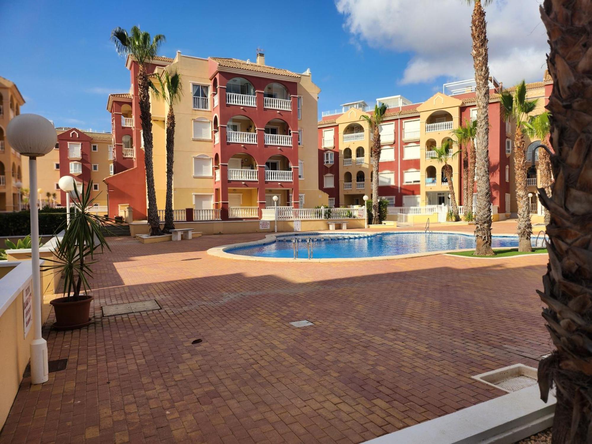 Spacious 3 Bedroom 2 Bathroom Apartment - Puerto Marina Complex Los Alcázares Exterior photo
