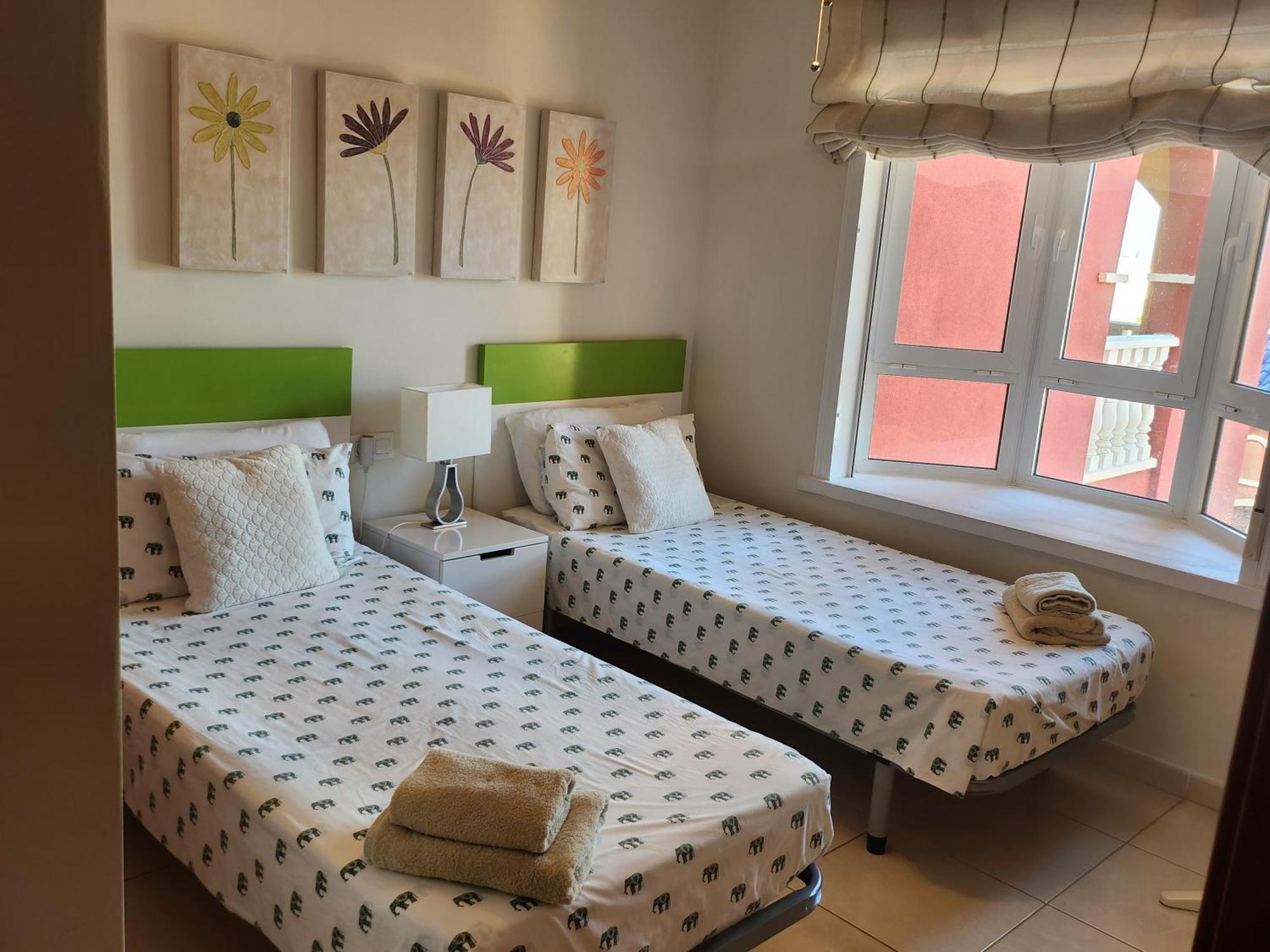 Spacious 3 Bedroom 2 Bathroom Apartment - Puerto Marina Complex Los Alcázares Exterior photo
