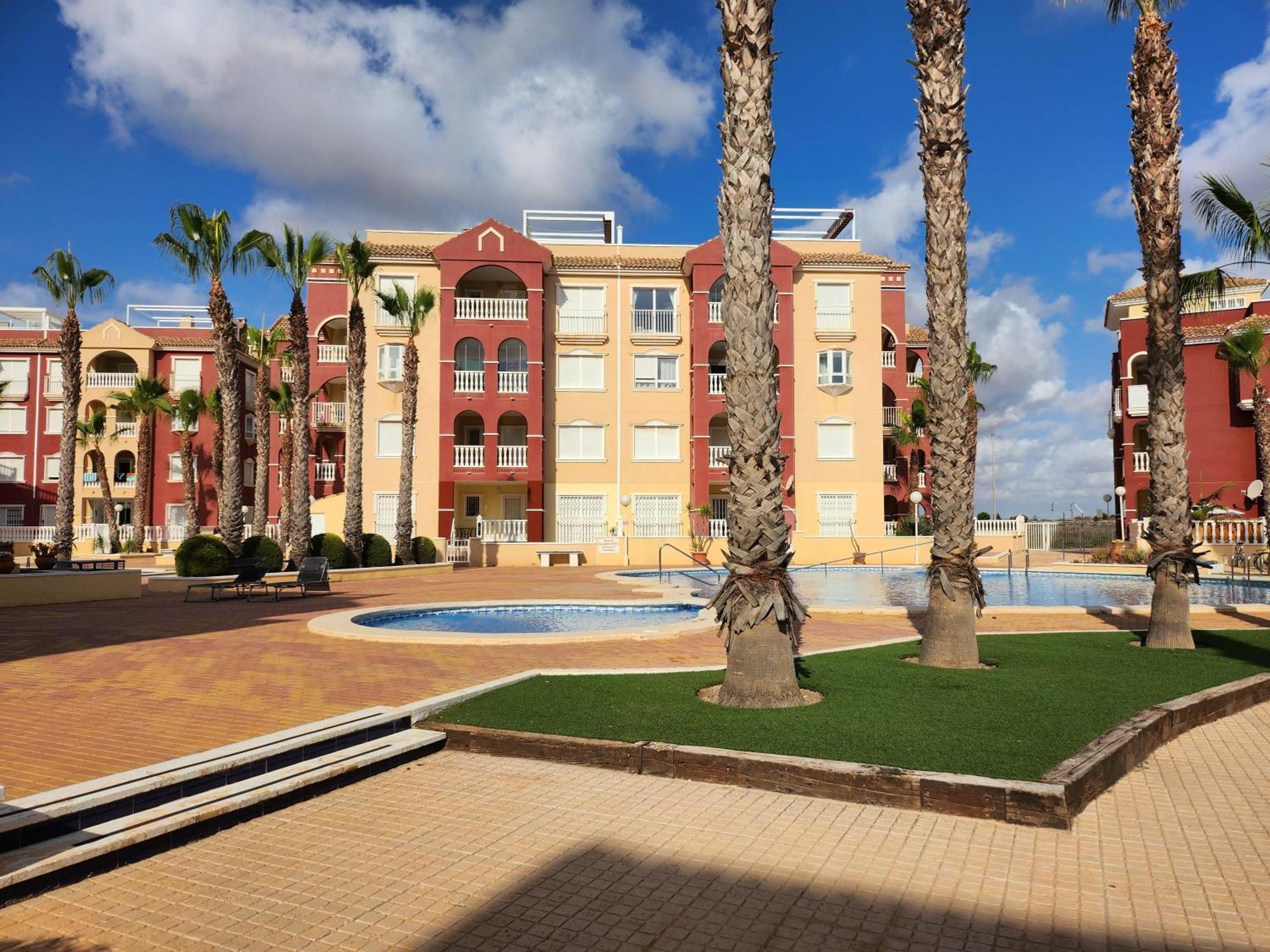 Spacious 3 Bedroom 2 Bathroom Apartment - Puerto Marina Complex Los Alcázares Exterior photo